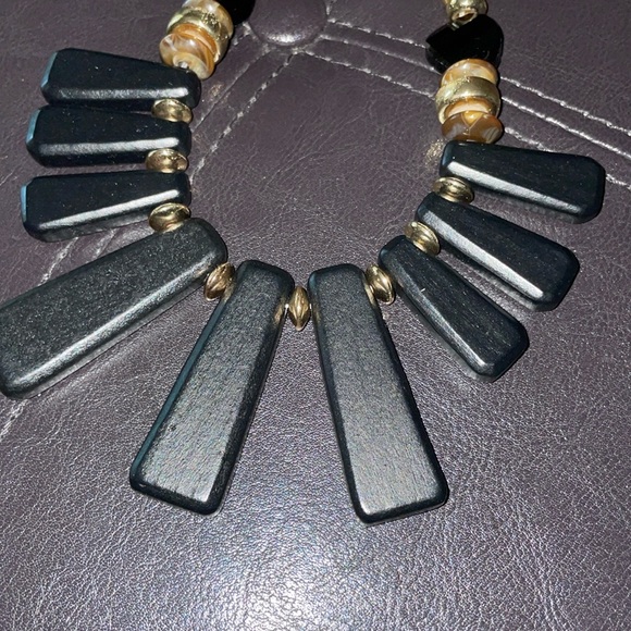 Tribal Beaded Necklace - Picture 5 of 10